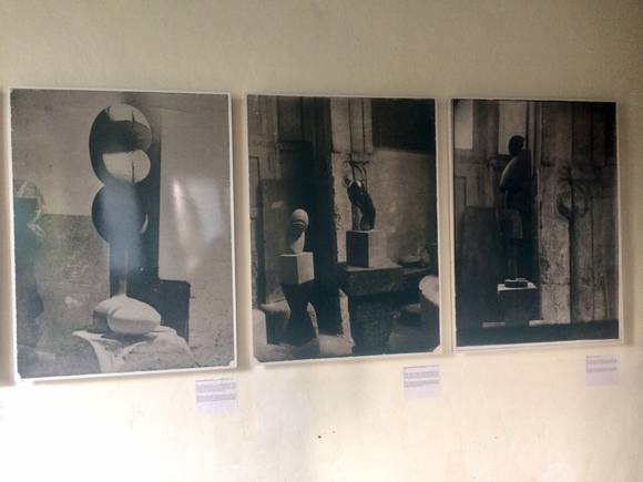 Balr�l jobbra: �d�m �s �va (r�szlet), 1921, t�lgy �s gesztenye; Pog�ny Kisasszony II, 1919-1920, m�rv�ny, bronz; Madame L.R., 1914-1917, fa.