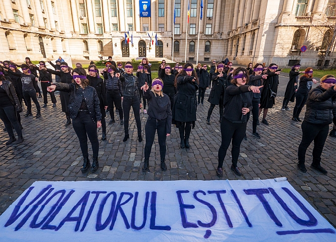Flashmob a nk elleni erszak ellen, Bukarestben, mrcius 1-n. Fot: Feminism Romania via Casa Jurnalistului / Facebook.