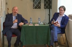 Besz�lget�s Mark� B�la Egy mondat a szabads�gr�l c. k�nyve bemutat�j�n