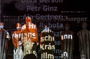 A holokauszt-t�l�l� nagyv�radi Hars�nyi Zimra napl�j�t vitte sz�nre a bukaresti zsid� sz�nh�z