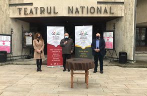 Online szervezik a marosv�s�rhelyi k�nyvv�s�rt is