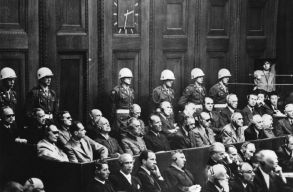 75 �vvel ezel�tt, ezen a napon kezd�dtek a n�rnbergi perek