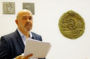 �letm�d�jat kapott Mark� B�la a Magyar �js�g�r�k Orsz�gos Sz�vets�g�t�l