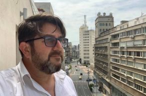 „A nyelv �s a nemzet kialakul�s�ban a sz�nj�tsz�snak �ri�si szerepe volt” - interj� G�sp�rik Attila sz�nh�zigazgat�val