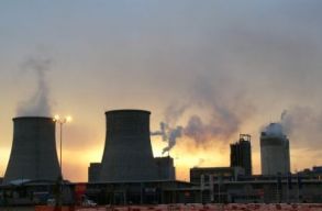 �kopolitika, avagy van-e ki�t a kl�mav�ls�gb�l? - besz�mol� a Filoz�fus Ny�lt Napr�l