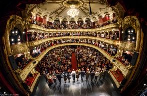 P�nteken �s szombaton lesznek a k�s�rleti kultur�lis el�ad�sok: csak beoltottak, csak maszkban mehetnek