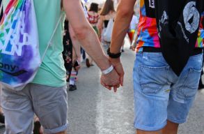 ,,Korm�nyaink homof�b t�rekv�sei elfogadhatatlanok a 21. sz�zadi EU-ban