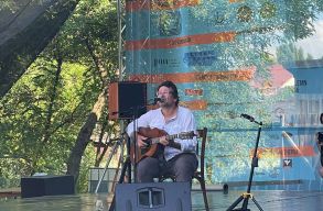 Lovasi: lassan meg kellene �zenni a politikusoknak, hogy m�r nincs sz�ks�g r�juk