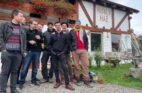 Sz�kelyf�ld�n turn�zott a Kiscsillag zenekar, koronav�rusosak lettek