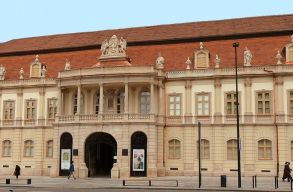 A Kolozsv�ri M�v�szeti M�zeum hetven �ve egy t�rlaton: ez egy kultur�lis megeml�kez�s